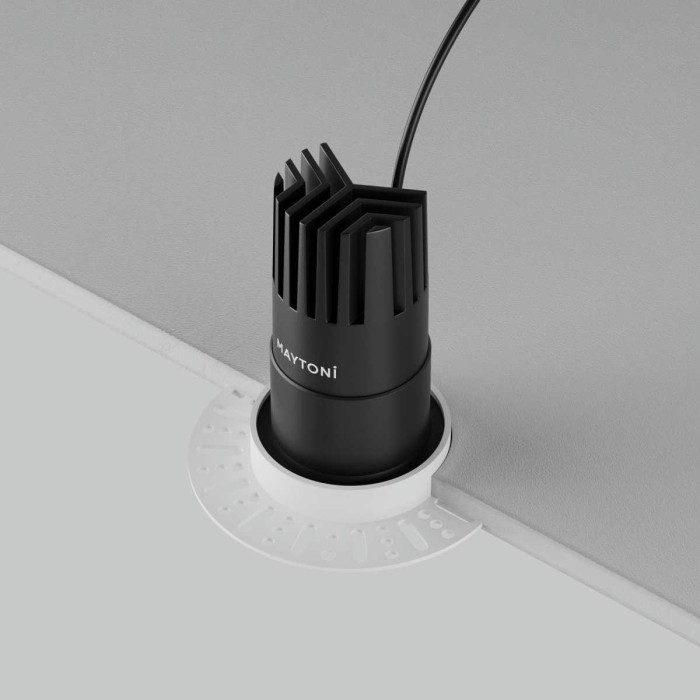 Встраиваемый светильник Maytoni Technical Dip DL120-10W-2.7K-TRS-B